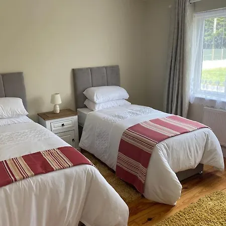 Tranquil House On The Wild Atlantic Way 펜션 *