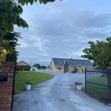 Tranquil House On The Wild Atlantic Way 펜션 *